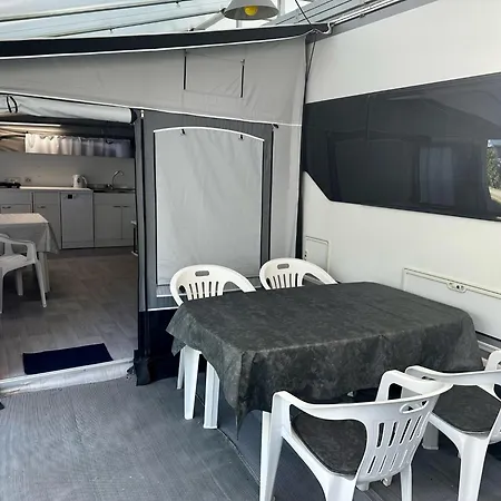 Ps-caravaning Auf Union Lido - Wohnwagenvermietung