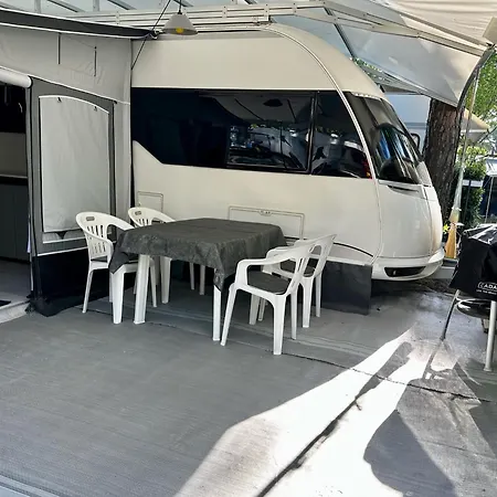 Ps-caravaning Auf Union Lido - Wohnwagenvermietung